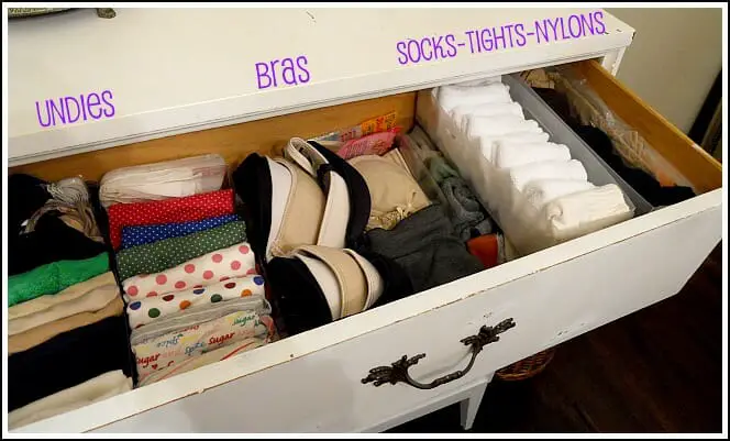 Some super functional ways for how to organize dresser drawers | how to organize your dresser | how to organize dresser | how to organize drawers | how to organize clothes | dresser organization ideas