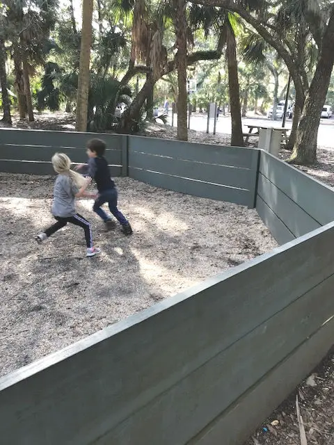 Gaga Ball: Quick start guide on how to play gaga ball. This game is now in a lot of parks and schools.