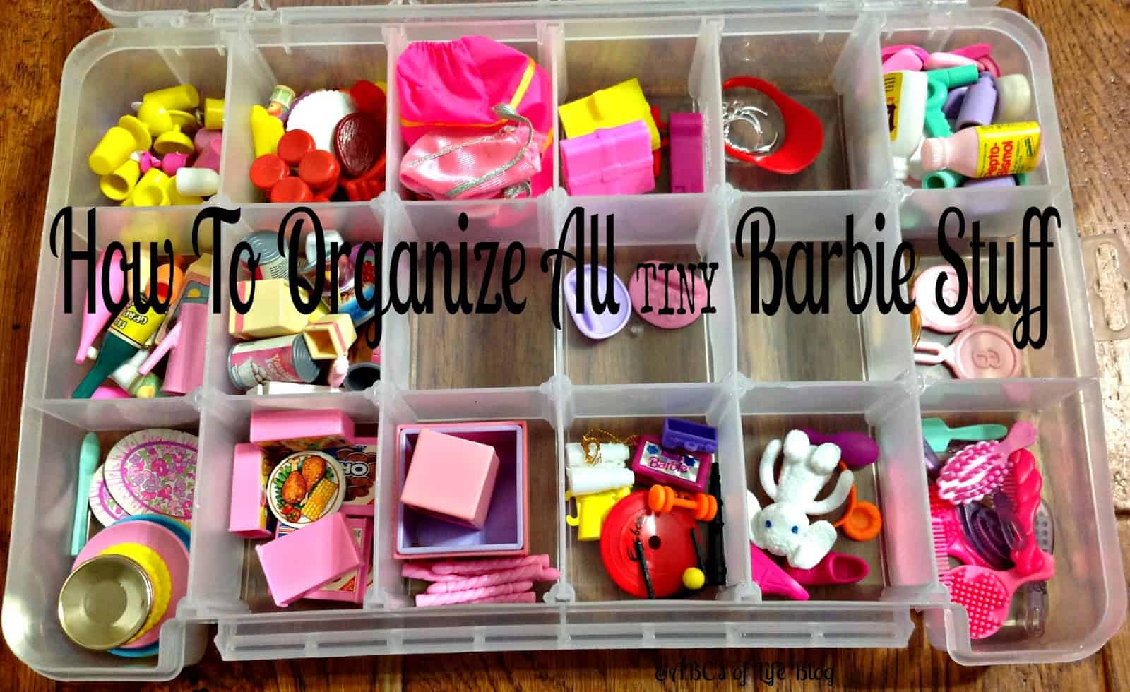 How to organize girl toys. I love all these ideas for DIY toy storage especially for girl toys.