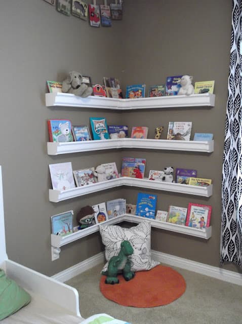 How to organize girl toys. I love all these ideas for DIY toy storage especially for girl toys.