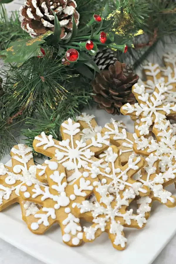 Gingerbread snowflake cookies