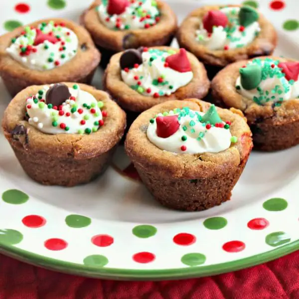 frosted holiday cookie cups